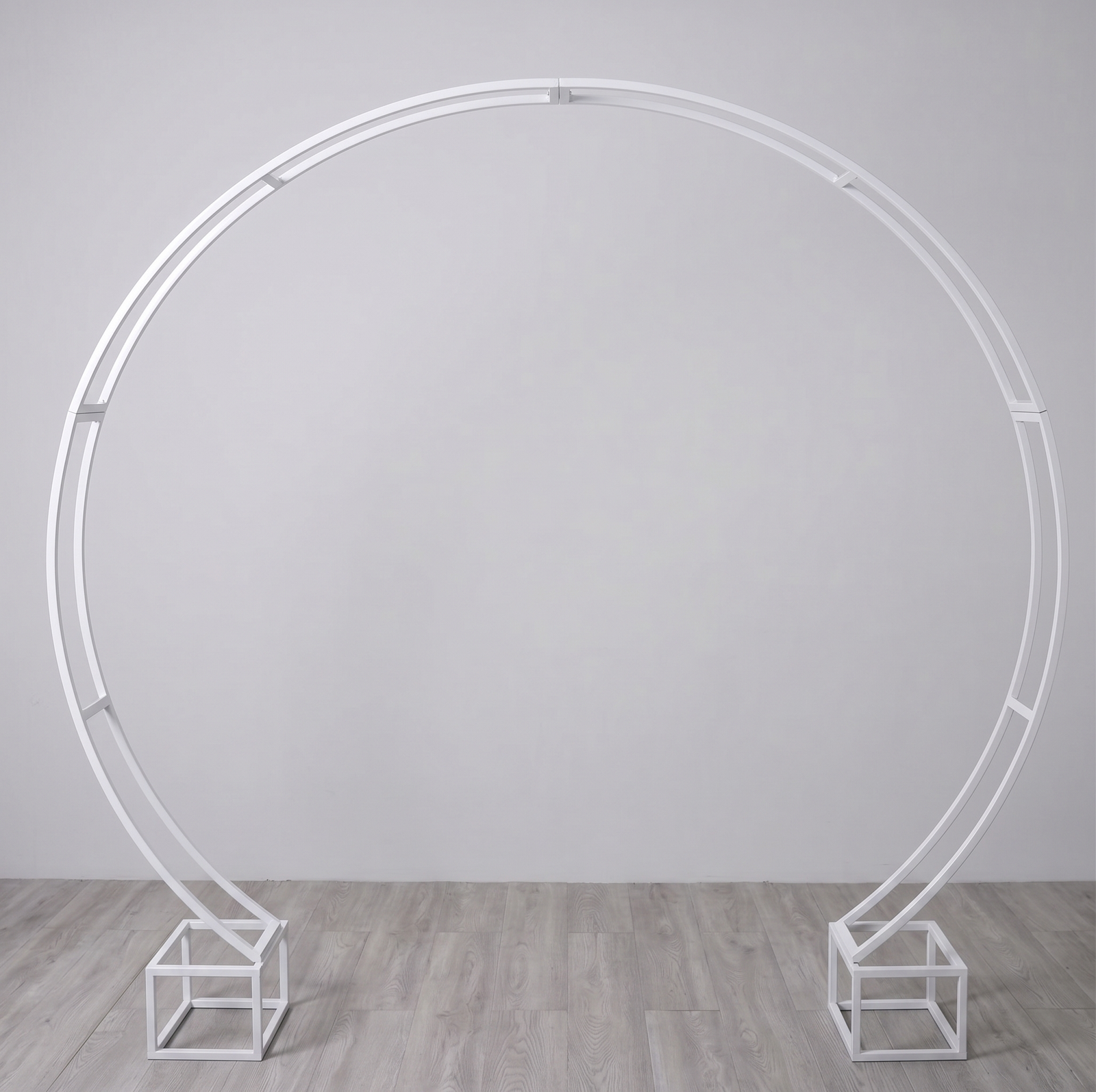 Round Circle Arch – Luxe Floral & Balloon Installation (7.5ft) - Image 14