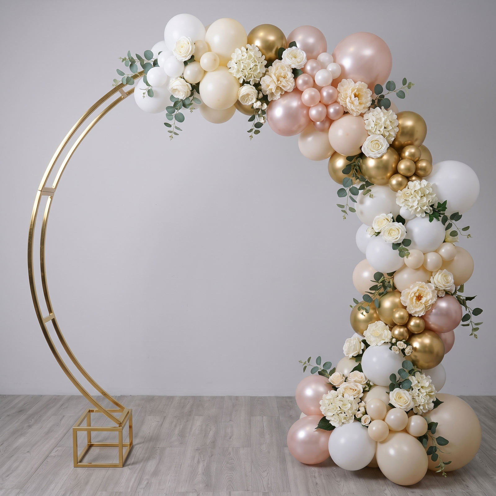 Round Circle Arch – Luxe Floral & Balloon Installation (7.5ft) - Image 12