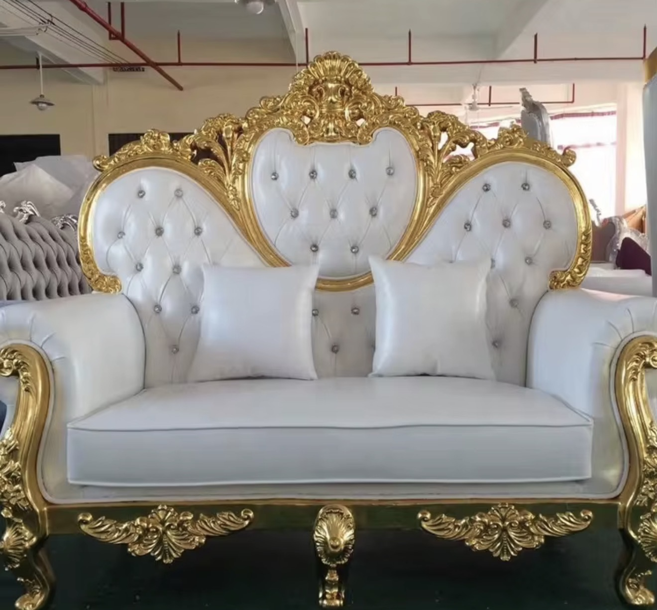 Majestic High-Back Queen Throne
